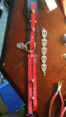 dmoney187:  fungirl1982:  So excited that I’m getting dmoney187 to help me customize a collar! Have seen a lot of his work and it always looks original, comfortable and durable! More pics to come once I get mine :D   Always like to help a girl find