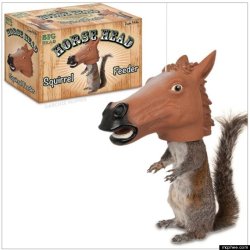 themodifieddoll:  huffingtonpost:  Horse Head Squirrel Feeder. WANT.  Neeed 