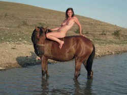 naturismo a caballohttp://blogzen00.tumblr.com/
