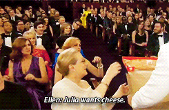 gloriouslyburdenedloki:  heyarigrande: Ellen Orders Pizza at the Oscars  That pizza guy must be HOLY FUCK I’M SERVING FAMOUS PEOPLE PIZZA AT THE FUCKING OSCARS THE ACTUAL FUCKING OSCARS  