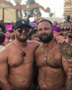 bubbabear-and-daddycubby:  Every day is more beautiful with my lover bear in it. ❤️❤️❤️ having an amazing weekend at SD Pride.  (at Rich’s San Diego)