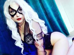 hotsexycosplay:  cosplay-galaxy:Jennifer Van Damsel, Black Cat  