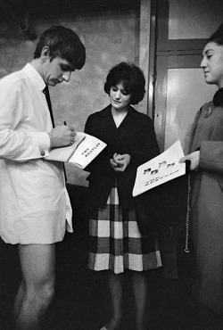 ringo-obsession:  Ringo Starr signs an autograph for a fan in a dressing room at the Empire Theatre in Liverpool, 1963. 