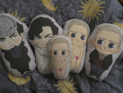 i got my big pillows back!! i like this size, they&rsquo;re much more huggable~ i have four sets of regular sherlock/john and four of naked sherlock/john that i&rsquo;ll be selling at the next con i get into, either fanime or AX~