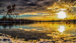 superbnature:  Sunset and ice water by GitLob http://ift.tt/1DJxo2A