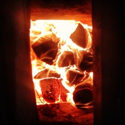 hungfromtherisingsun:  Firebox #fire #woodfire #kiln #pottery #ceramics #clay #creation #maker #art