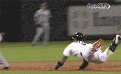bigtimeidiot:  usatodaysports:  Why you shouldn’t slide headfirst.  the baseball buttfumble 