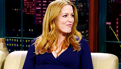 stellagibson:  Gillian Anderson + lips thing 