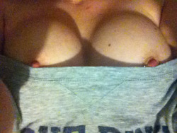 sexualchanel:  Peeking out  Love those perky nipples