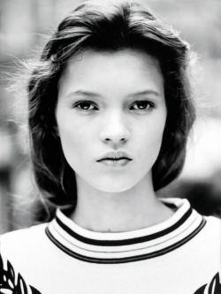 honeysucculents:  Kate Moss’s first test shot, aged 14, by David Ross: “She was a cool character. She seemed like a tough or resilient teenager, comfortably fronting me up, perhaps covering up her nerves.” 