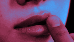 i love tracing my fingers on some cute lips