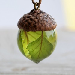 sosuperawesome:  Acorn Pendants  Dabas Rotas on Etsy  See our #Etsy or #Jewelry tags  