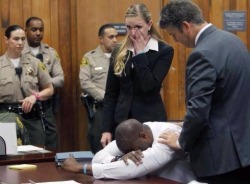 health-bodyandsoul:thetremblingofmyhand:  crime-she-typed:  au-revoir-mon-amie:  affablyevil:daintyislandgorl:tampa-2:theblackdelegate:  The woman who falsely accused football star Brian Banks of raping her is being forced to pay big time.   A judge has