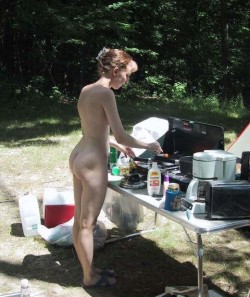 shytsidun:  Camp nude  .