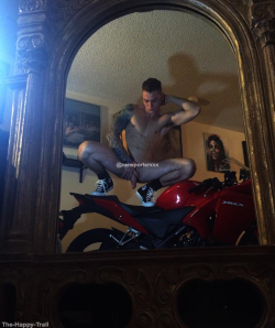 the-happy-trail:  @Zaneporterxxx: “Just a boy and his motorcycle, live now”