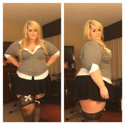 laceyyyelle:  Can I be a sexy school girl