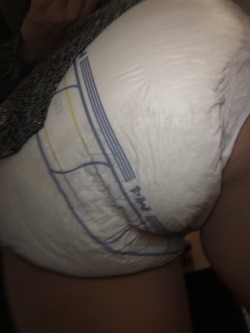 diaperedmilf:Since my rash is so bad, i put on a clean diaper but put the old one on top of my new one! I guess bulky diapers are my favorite 