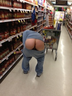 public-exhibitionist:  Shopping for nice ass in juice section.