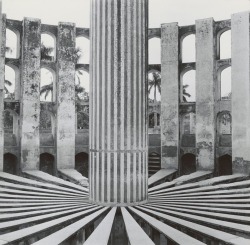 zzzze:Josef Breitenbach The Jantar Mantar, Delhi,1957. [striped central pillar, radiating stone beams on “floor”, walls of alternating columns and arches] Gelatin silver print.