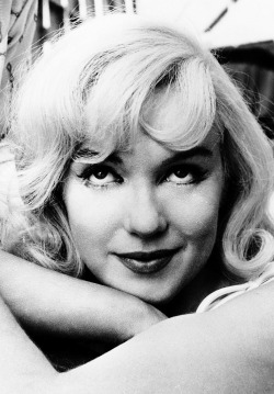 :   Marilyn Monroe on set of The Misfits