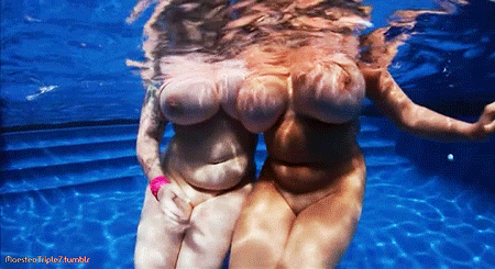 maesteotriple7:  Dors Feline and Terri Jane go skinny dipping