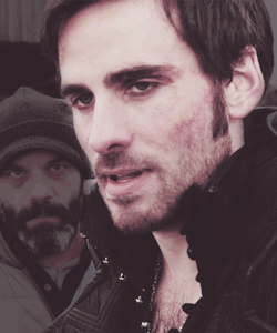 onceuponamirror:  UGH LEROY STOP JUDGING ME FROM OVER HOOK’S SHOULDER I’M ALLOWED TO LOOK YOU DON’T KNOW ME MAN !! 