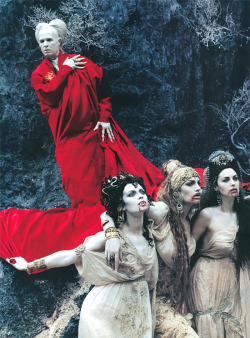 sarena-babaroga:Dracula’s Brides - Dracula 1992 