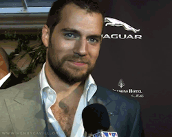 generalgemini-booknerd:  henrycavillorg:  Henry Cavill at the BAFTA LA Tea Party  Excuse me, what the fuck is this???