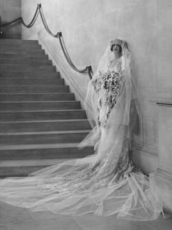 vampsandflappers:  Cornelia Vanderbilt in her wedding dress, April 29, 1924 