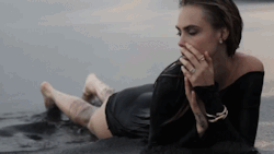 Cara Delevingne for John Hardy Jewelry, fall / winter 2014 [BTS vdeo]