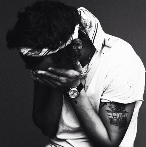 harrystylesdaily:  Harry’s new twitter profile pic. 
