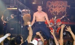 fuckyeah1990s:  Jim Carey with Cannibal Corpse