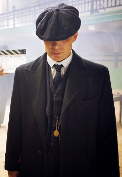 ohfuckyeahcillianmurphy:Cillian Murphy should be the worst man to play Tommy Shelby but turns out to be the best. Do a search on Google Images and you’ll find Murphy a winsome waif with an indie-girl fringe. Yet for Peaky Blinders he seems to have found