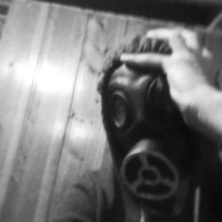 my sanity is hanging on a thread #gasmask