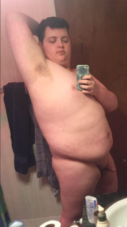 wilchu:  mikegoodhead:  just got a bunch of hot pics from this sexy cub/chubby guy. i had to break the set up into two parts. Thank you for the submission. I love getting pics from hot cubs, chubs and bears   This guy if fucking amazing!! Where did he