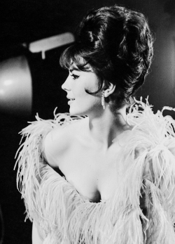 msmildred:  Natalie Wood as Gypsy Rose Lee in “Gypsy”, 1962.  