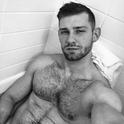 jacobvpeterson:  One of those days after a good day at work 😈😉😉😛 #gayboy #smile #love #follow #gay #bath #tubselfie #bear #hairy #chesthair #beard #hair #fridaynight  (at Las Vegas, Nevada)