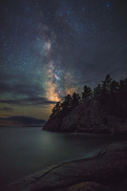 mstrkrftz:   Lake Superior Starlight | Joel Sjaarda  