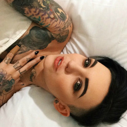 mermaiderotica:  lilmunch-kin:  furonfire:  centelle:  zubat:  Happy Transgender Day of Visibility!  Oh my god  Wow…  dang  I can’t even de with her 😍  BABY RUBY ROSE 😍