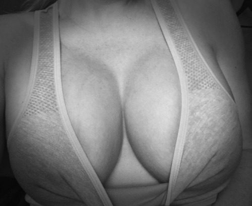 XXX secretsexcloset:  nothing better than boobs, photo