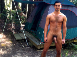 Want to go camping with him!