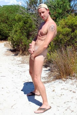 gaynudistcocks:  Be proud of your cock and show it in public: Exhibitionists have more fun in life! http://gaynudistcocks.tumblr.com/