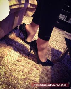 passion4nylons:  Under table secrets #highheels #pantyhose #footfetish #shoeplay #feetmodel #instanylon #instafeet #clips4sale26445 #füsse #feet #voyeur #dangling #nylonfeet #nylon http://ift.tt/1qLfYjn