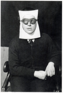   André Breton -man ray