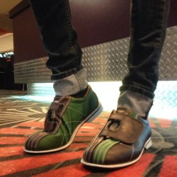 officialashleypurdy:  Whatchoo know about bowling shoes! 