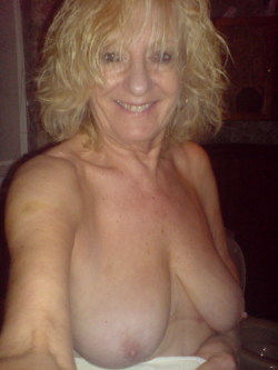 nice mature selfie with her low hanging saggy udders,  STROKE  