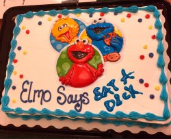 thebest-memes:&ldquo;Got my roommate a birthday cake.&rdquo;
