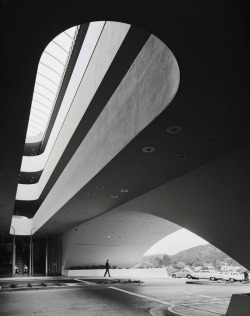 cjwho:  Marin County Civic Center, Frank Lloyd Wright, San Rafael, CA, 1963