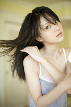 Woo!kawaii-sexy-love:  Rina Aizawa 逢沢りなA few select pics per day from homagetothebest. Come see the Dr! 