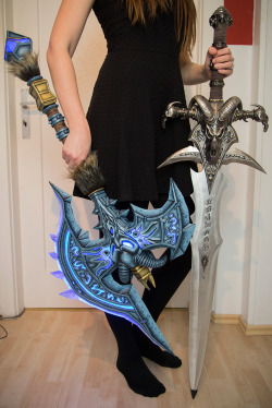 nerdsandgamersftw:  kamuicosplay:   My Shadowmourne Making of!  Check out www.facebook.com/kamuicos for more progress photos!  Curios how I build Shadowmourne? Watch my new Making of video!  https://youtu.be/McB0fSMyBWs (better quality on YouTube) Want